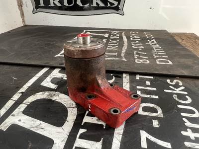 Freightliner M2 106 Engine