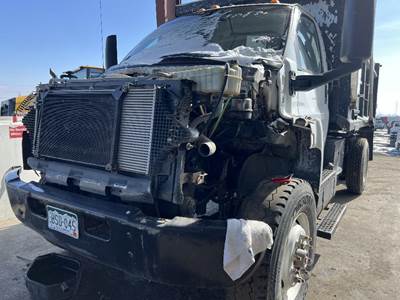 GMC Engine for a GMC C8500