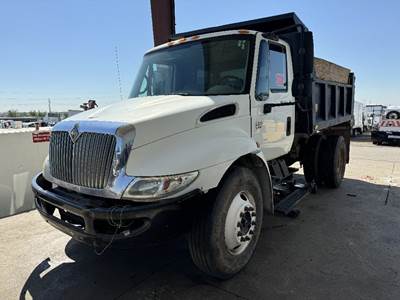 International DT466E Engine for a International 4300