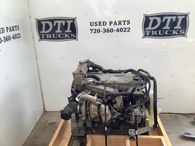 Isuzu 4HK1TC Engine for a Chevrolet W4500