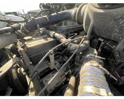 Peterbilt 337 Engine