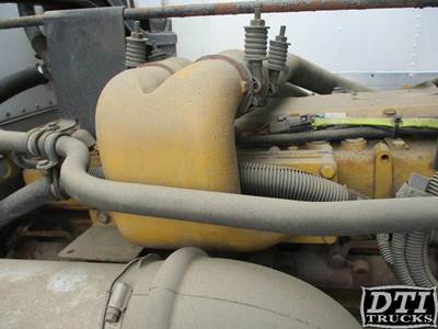 Caterpillar 3116 Exhaust Manifold for a GMC T6