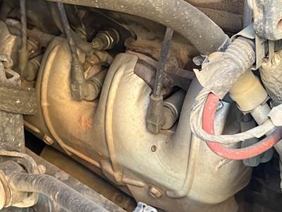 GMC C6500 Exhaust Manifold