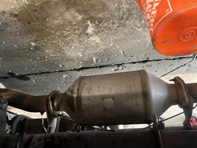 International 4300 Exhaust Manifold