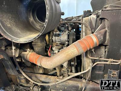 International DT570 Exhaust Manifold for a International 4400