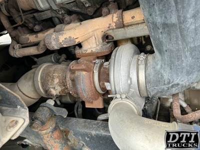 Mercedes-Benz MBE 4000 Exhaust Manifold for a Sterling A9500 SERIES