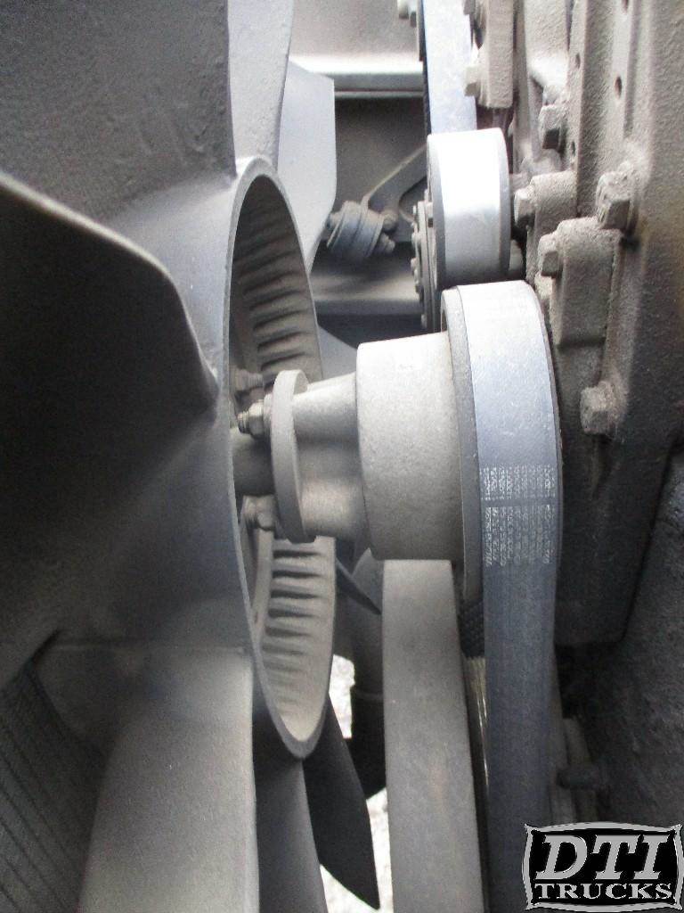 1999 Caterpillar 3126 Fan Clutch for a Freightliner FL70 For Sale