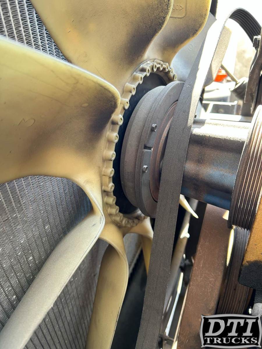 2005 Freightliner Fan Clutch for a Freightliner M2 112 For Sale Wheat