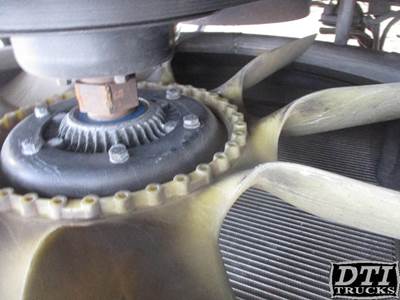 International DT466E Fan Clutch for a International 4300