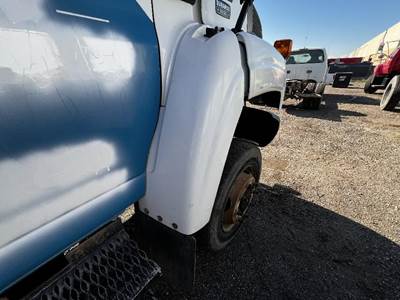 Chevrolet C4500 Right Fender Extension