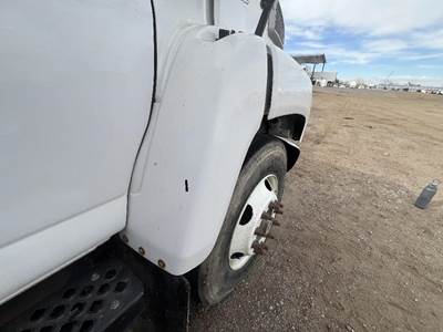 Chevrolet C6500 Right Fender Extension