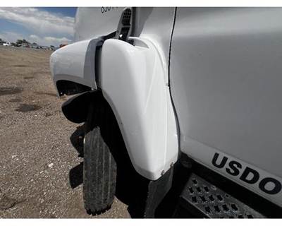 Chevrolet C6500 Left Fender Extension