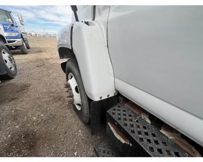 Chevrolet C6500 Left Fender Extension