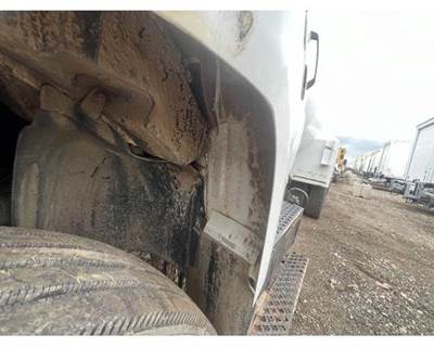 Chevrolet Left Fender Extension for a Chevrolet C7