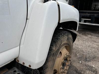 Chevrolet C7500 Right Fender Extension