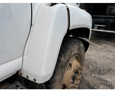 Chevrolet C7500 Right Fender Extension