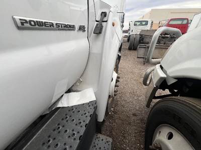 Ford F-650 Right Fender Extension for a Ford F650