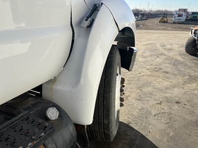 Ford F-750 Right Fender Extension for a Ford F750