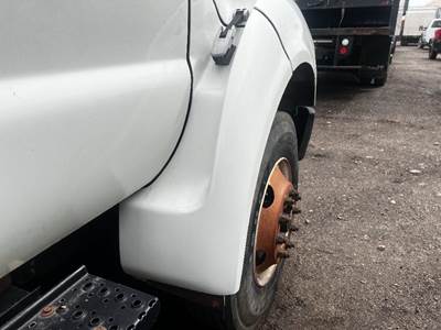 Ford F-750 Right Fender Extension for a Ford F750