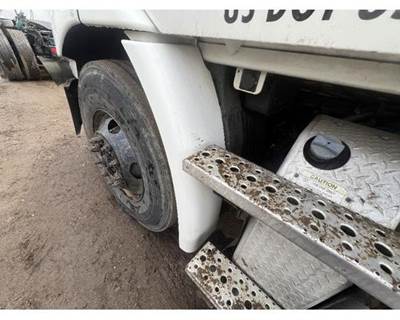 Freightliner Cascadia Left Fender Extension