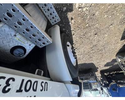 Freightliner Cascadia Left Fender Extension