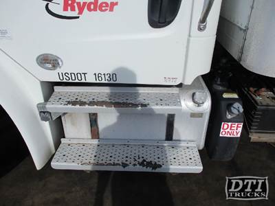 Freightliner M2 112 Right Fender Extension
