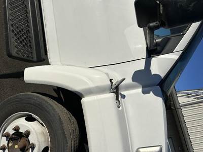 GMC C5500 Right Fender Extension