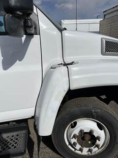 GMC C5500 Right Fender Extension