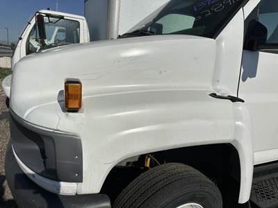 GMC C5500 Right Fender Extension