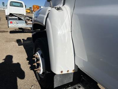 GMC C5500 Left Fender Extension