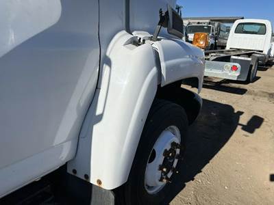 GMC C5500 Right Fender Extension