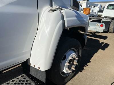 GMC C5500 Right Fender Extension