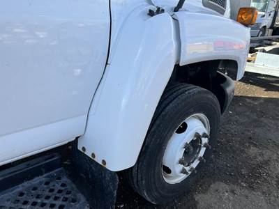 GMC C5500 Right Fender Extension