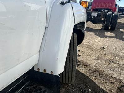 GMC C5500 Right Fender Extension