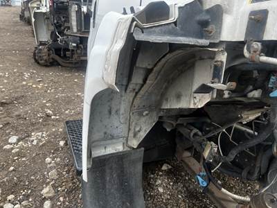 GMC C5500 Right Fender Extension