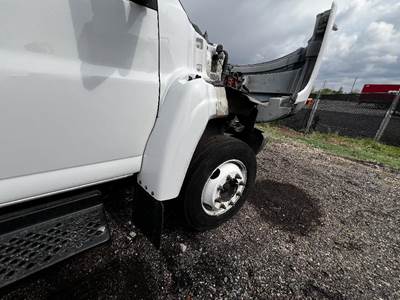 GMC C5500 Right Fender Extension