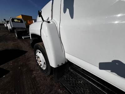 GMC C5500 Left Fender Extension