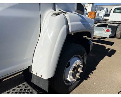GMC C5500 Right Fender Extension