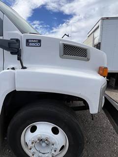 GMC C6500 Right Fender Extension