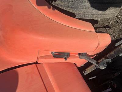 GMC C6500 Right Fender Extension