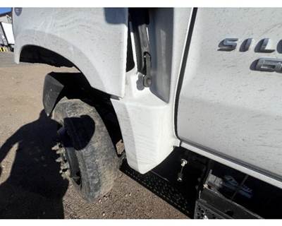 GMC GM515 Left Fender Extension