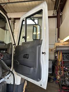 International WorkStar Right Fender Extension