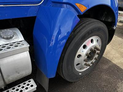 Kenworth T270 Right Fender Extension