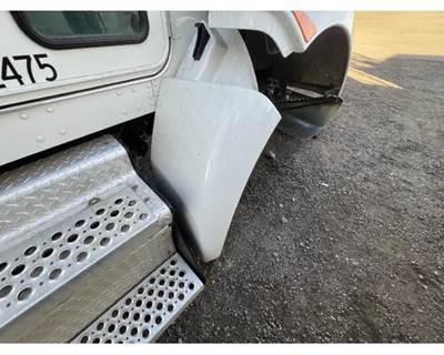 Kenworth T270 Right Fender Extension