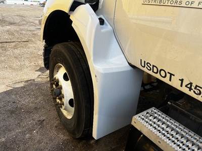 Kenworth T280 Left Fender Extension