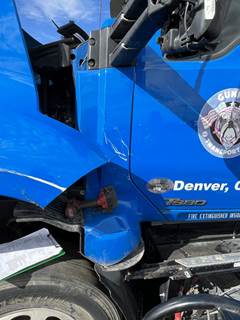 Kenworth T680 Left Fender Extension