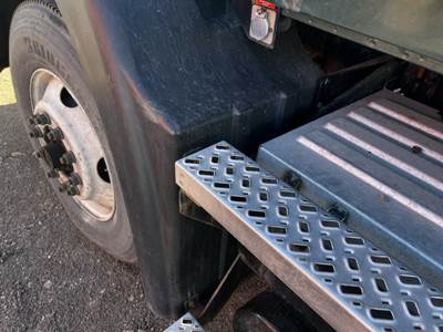 Mack Pinnacle CXU612 Left Fender Extension for a Mack CXU612