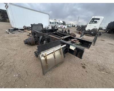 Freightliner M2 106 Cutoff