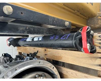 GMC GM515 Front Driveshaft