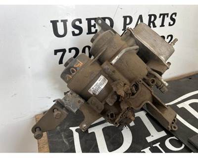 International 4400 Fuel / Water Separator